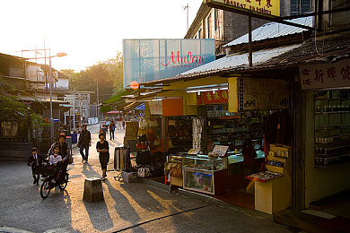 久的热这里只有精品：精品寻宝之旅，久热市场购物狂欢-3